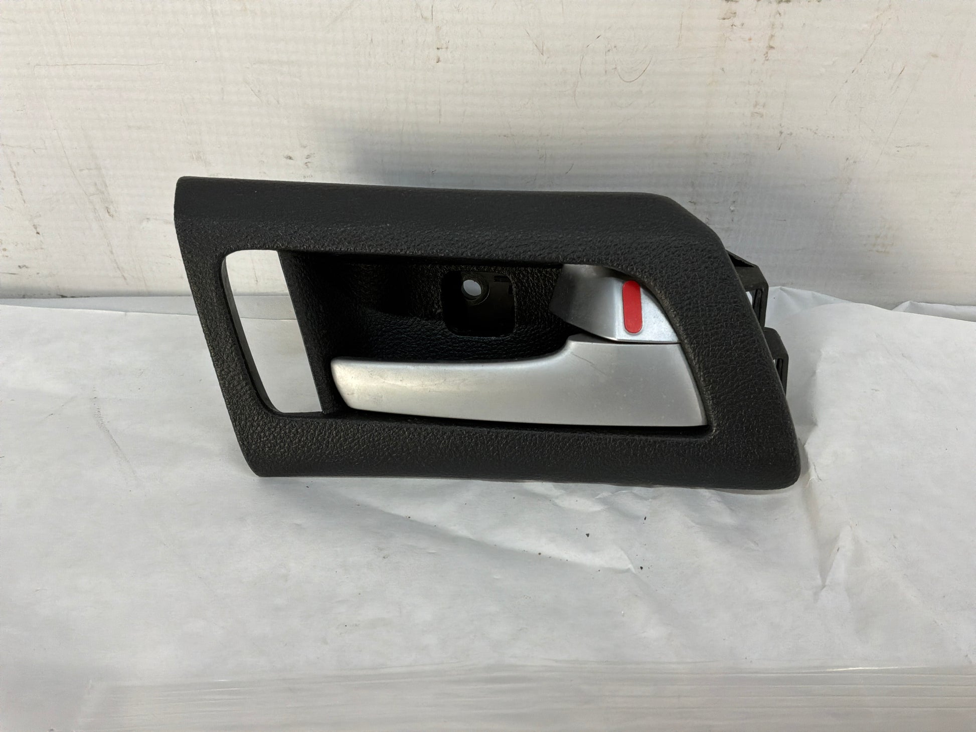 Rear rh door handle - Day's Parts Yard