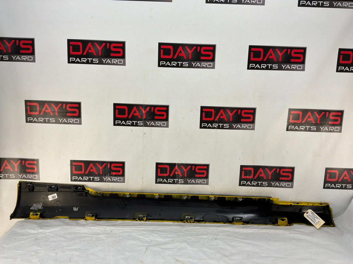 Lh rocker panel - Day's Parts Yard