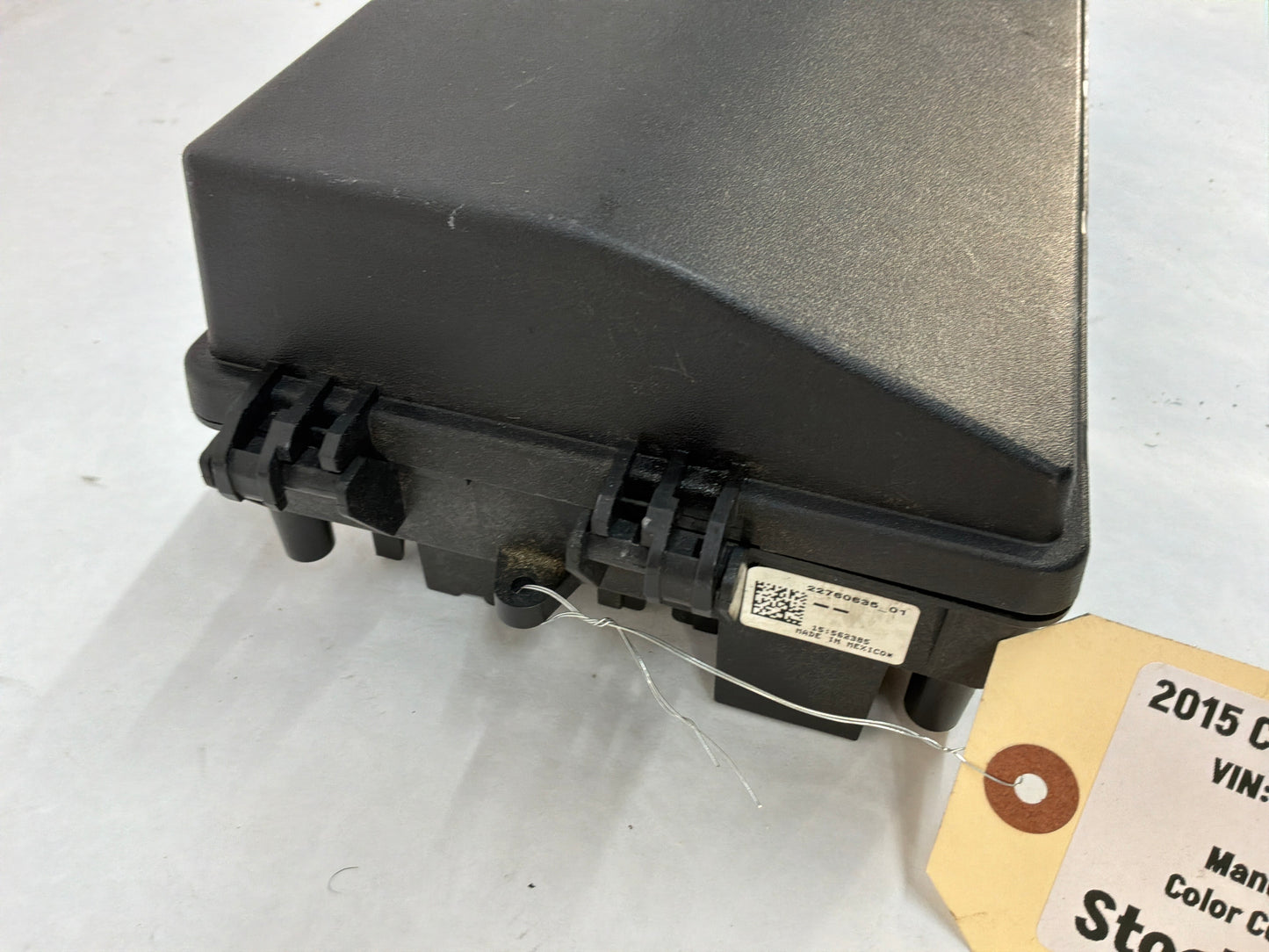 2015 Chevy Camaro SS 1LE Engine Bay Accessory Wiring Junction Fuse Relay Box Block OEM