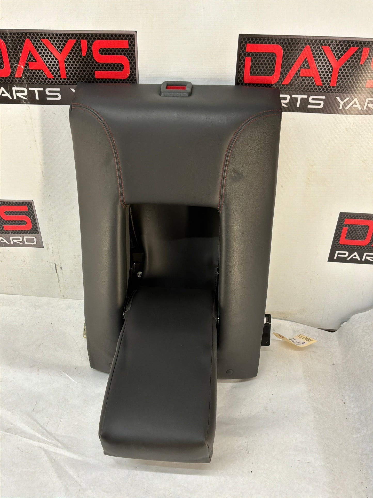 Rear center cushion - Day's Parts Yard