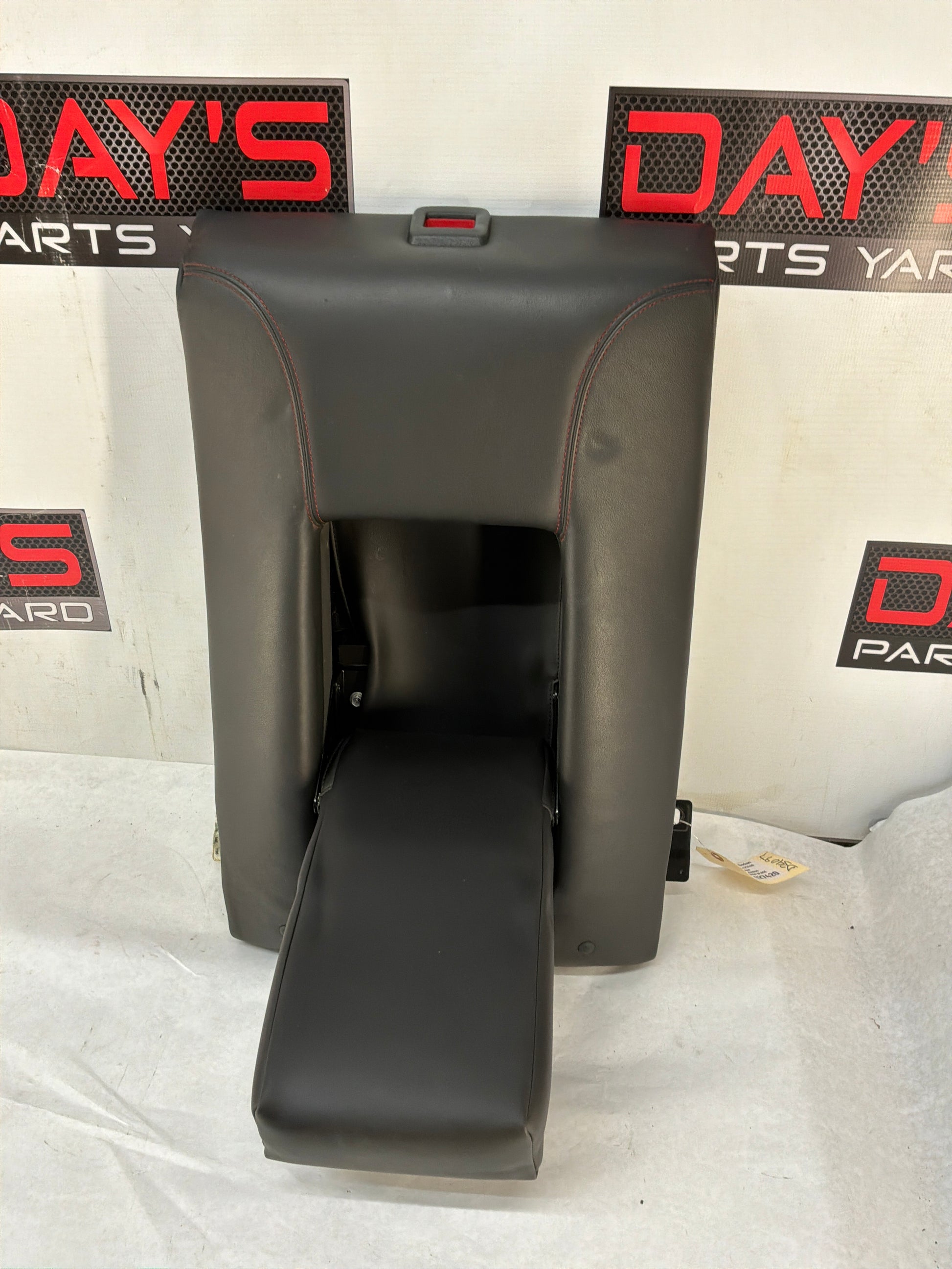 Rear center cushion - Day's Parts Yard