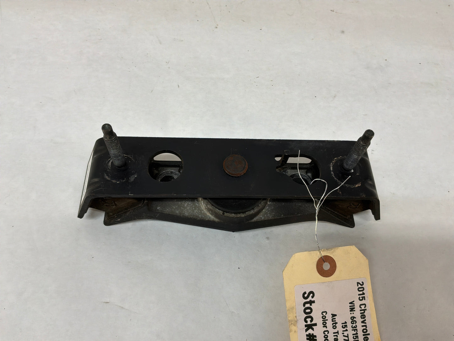 2015 Chevy SS Sedan Automatic Transmission Crossmember Mount Bracket OEM