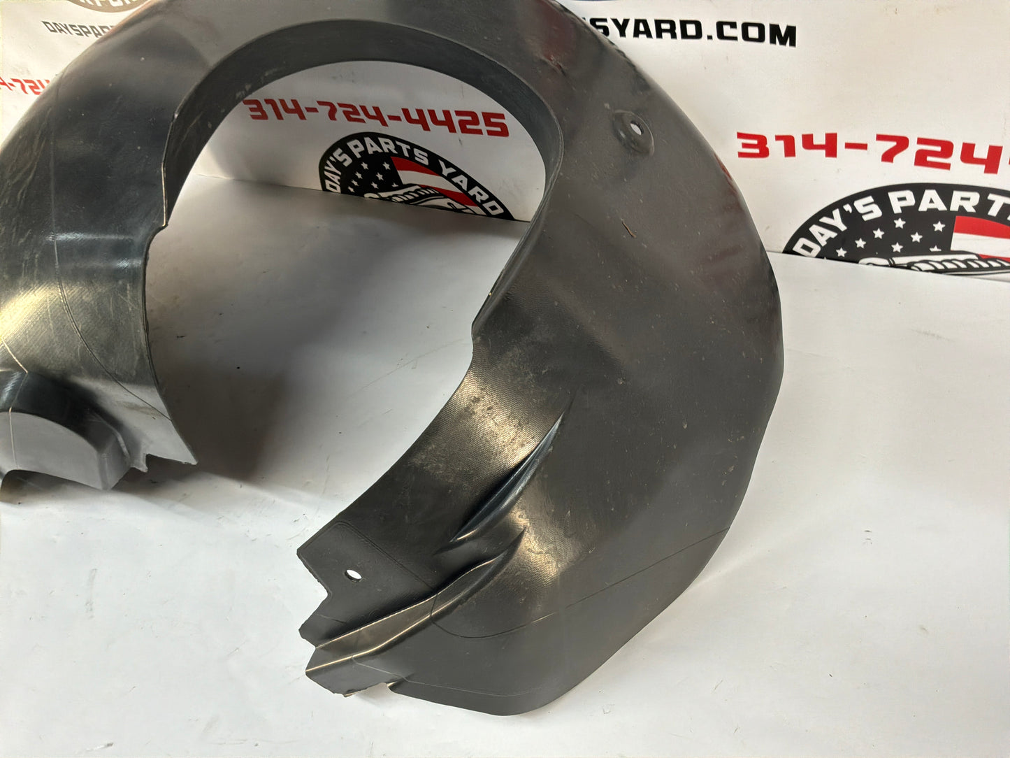 2015 Chevy Camaro SS 1LE LH Driver Front Fender Wheel House Well Liner OEM