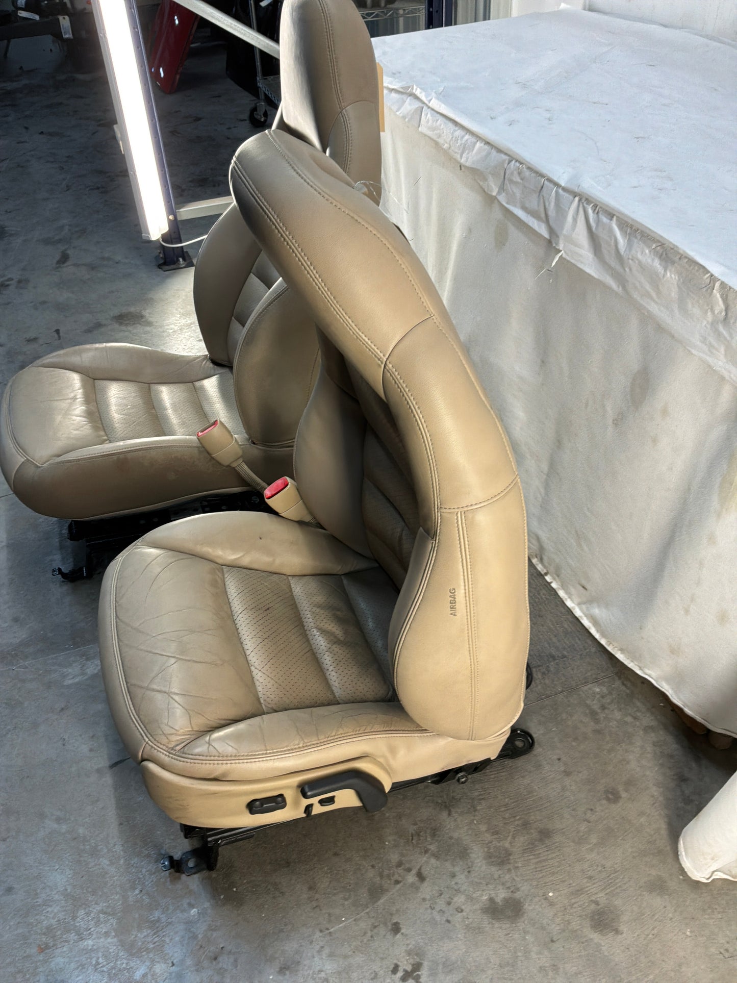 Seats - Day's Parts Yard