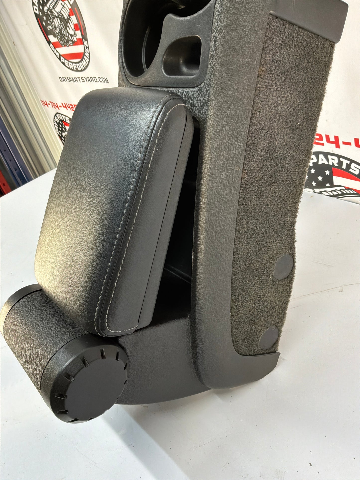 2006 Cadillac CTS-V Center Console Armrest OEM