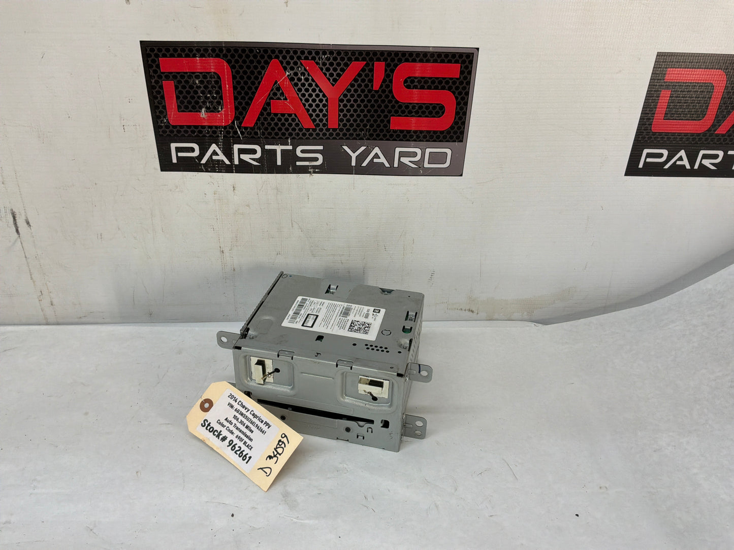 Radio - Day's Parts Yard