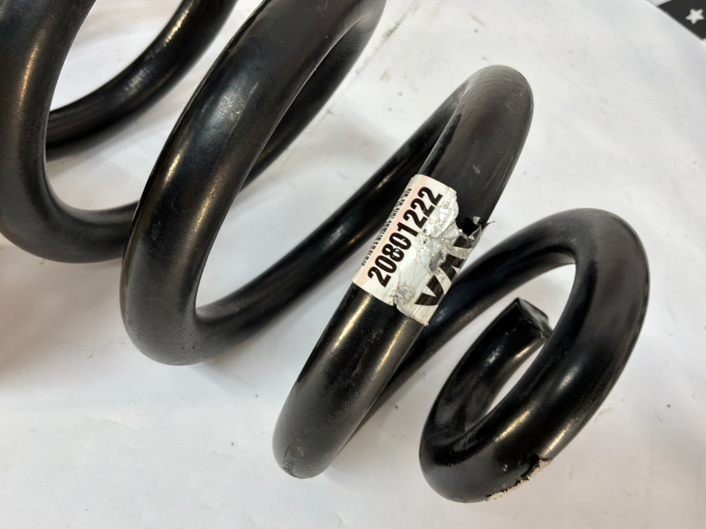 2014 Cadillac CTS-V Sedan RH & LH Rear Suspension Coil Springs OEM