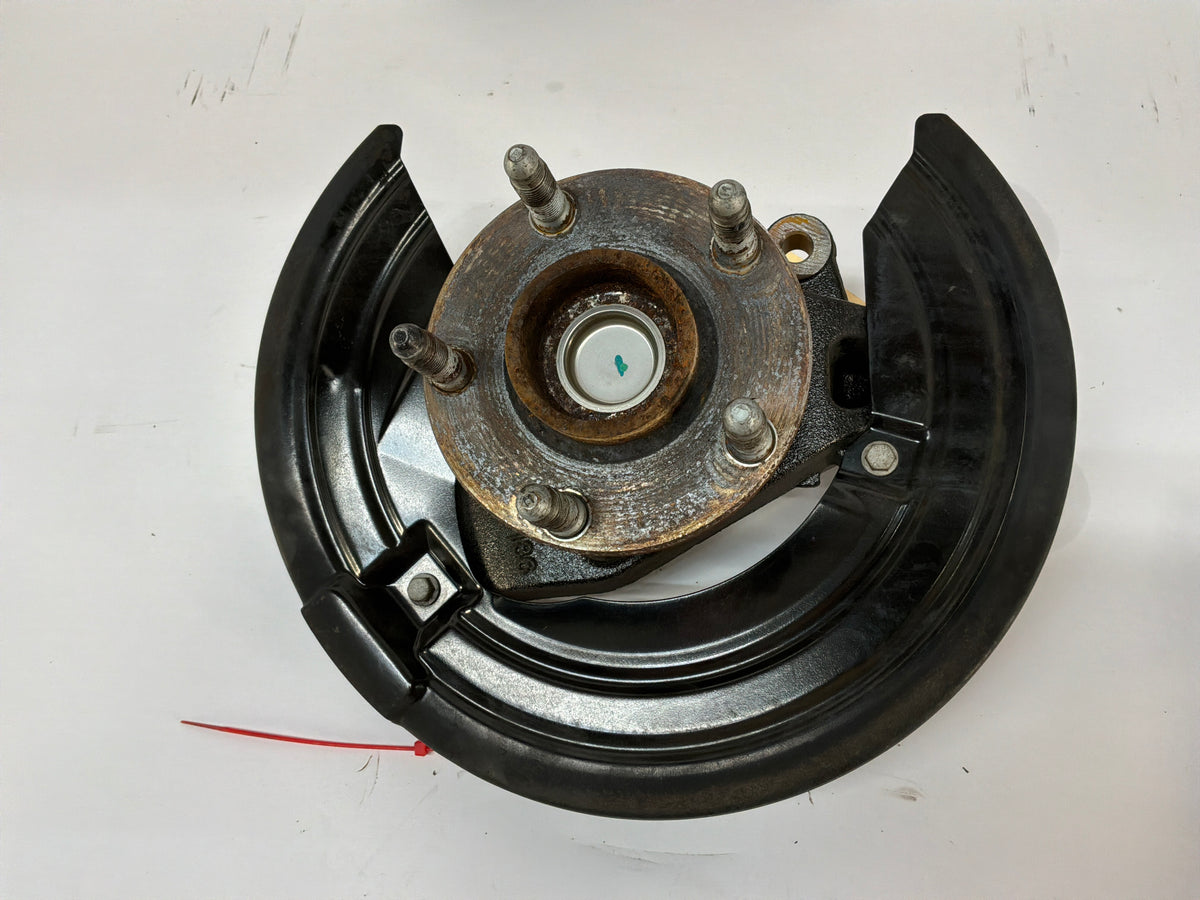 2009 Pontiac G8 GT RH Passenger Front Suspension Spindle Hub Knuckle Wheel Bearing OEM - Day's Parts Yard