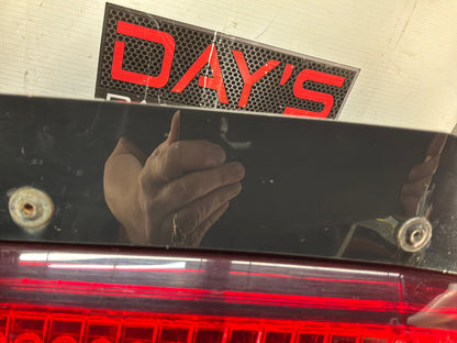 Trunk lid - Day's Parts Yard