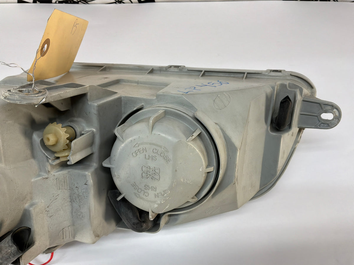 2006 Pontiac GTO RH Passenger Headlight Head Light Lamp OEM