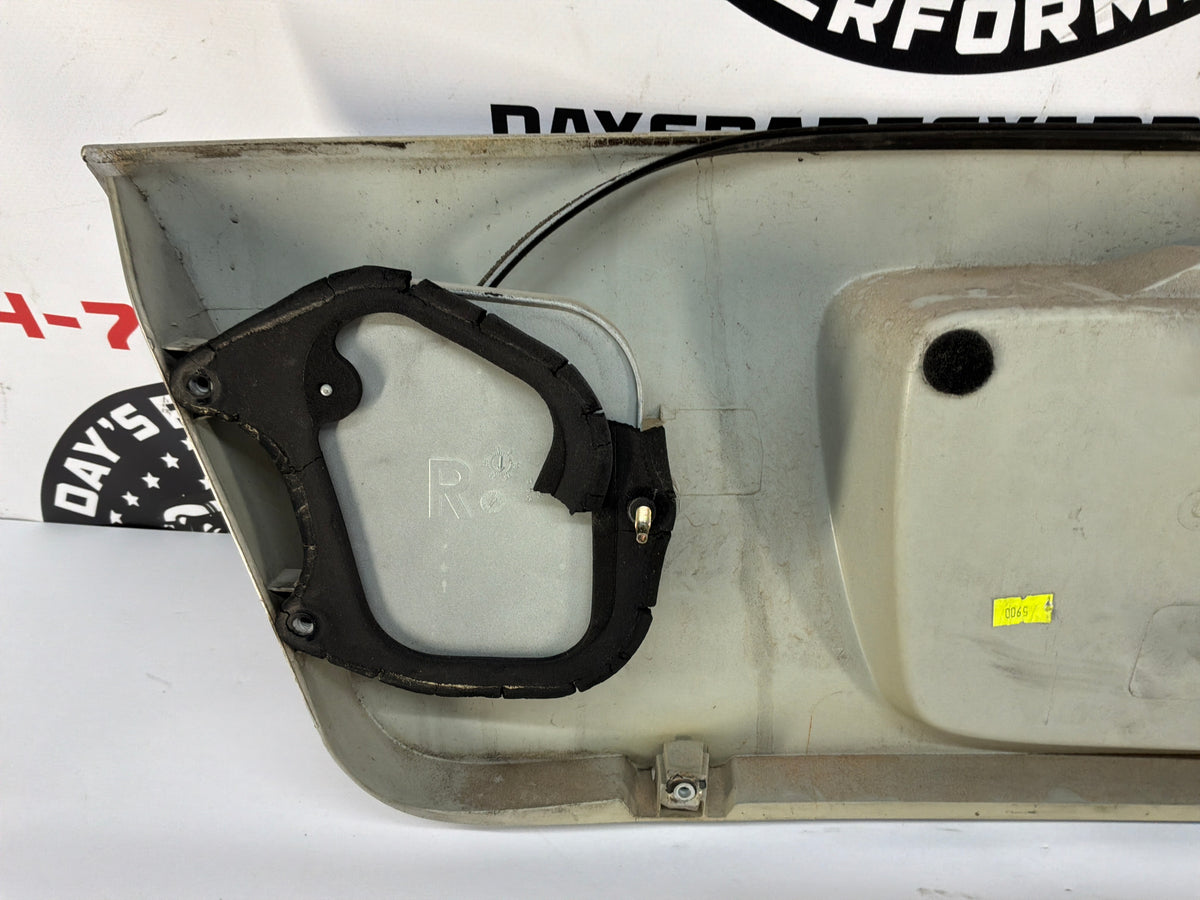 2006 Pontiac GTO Trunk Deck Lid Filler Insert Applique Panel Silver  OEM - Day's Parts Yard