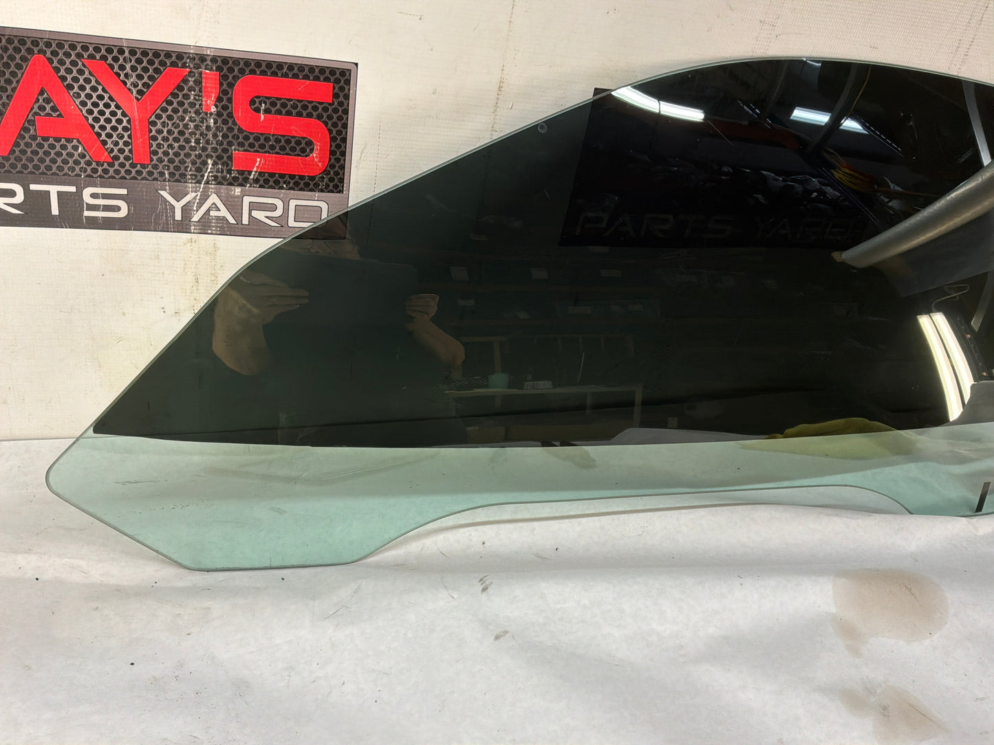 1999 Chevy C5 Corvette LH Driver Front Door Window Glass OEM