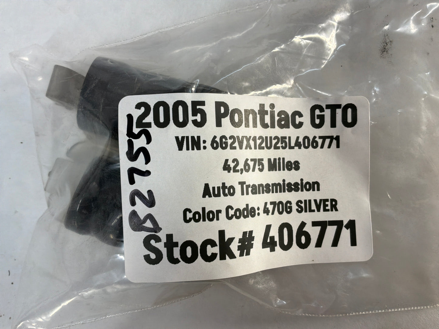 2005 Pontiac GTO License Plate Tag Light Lamp Set OEM