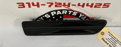 2014 Chevy Caprice PPV RH Passenger Front Fender Trim Marker Panel Cover OEM