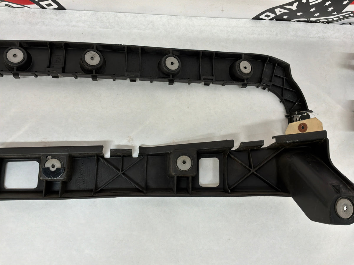 2016 Cadillac CTS-V Rear Bumper Brackets Guides Supports OEM