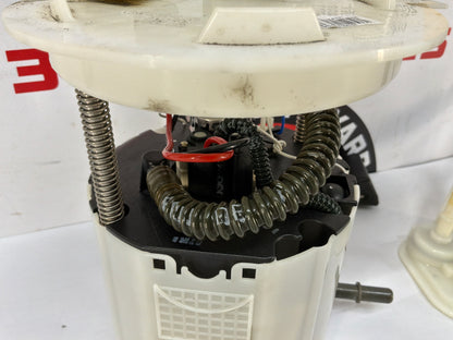 2014 Chevy SS Sedan Fuel Pump and Level Sending Unit Assembly OEM