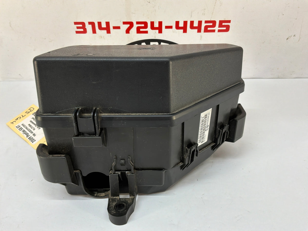 2009 Pontiac G8 GT Fuse Box w/ Lid Cover OEM - Day's Parts Yard