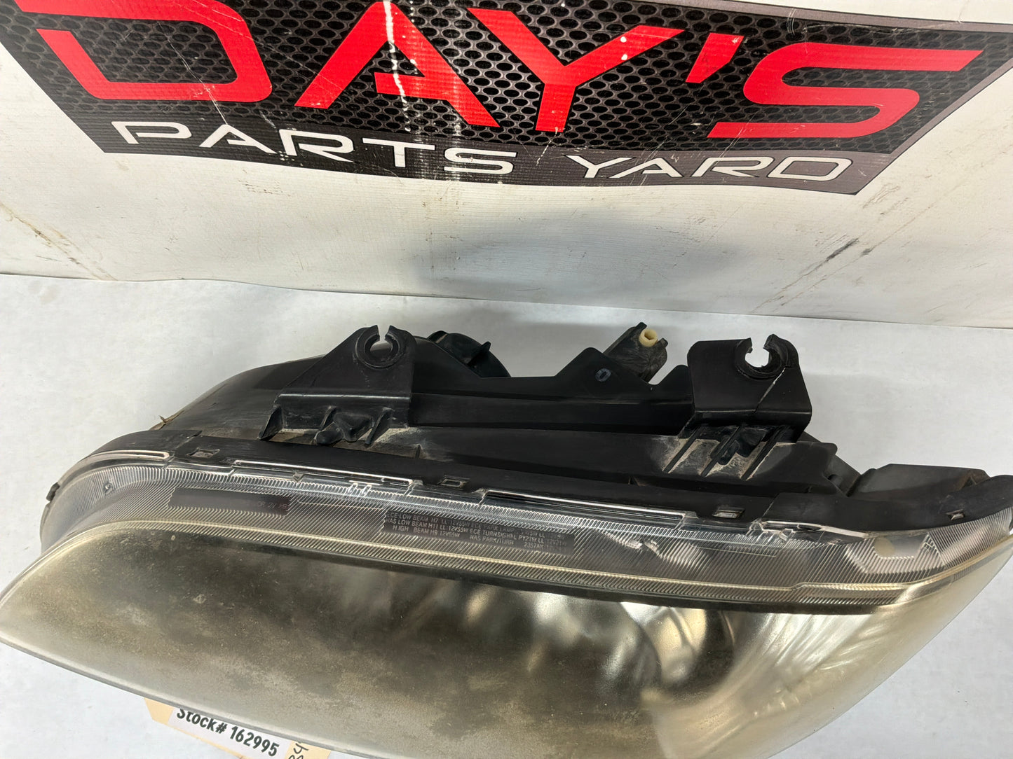 2009 Pontiac G8 Base LH Driver Headlights Head Light Lamps OEM - Day's Parts Yard