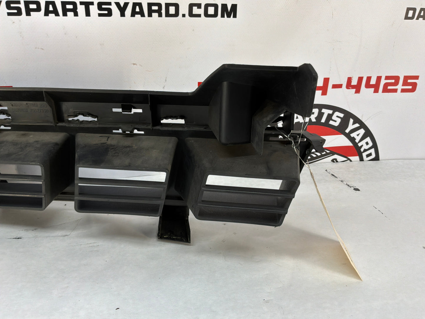 2015 Chevy Camaro SS 1LE Front Bumper Fascia Upper Plastic Grille OEM