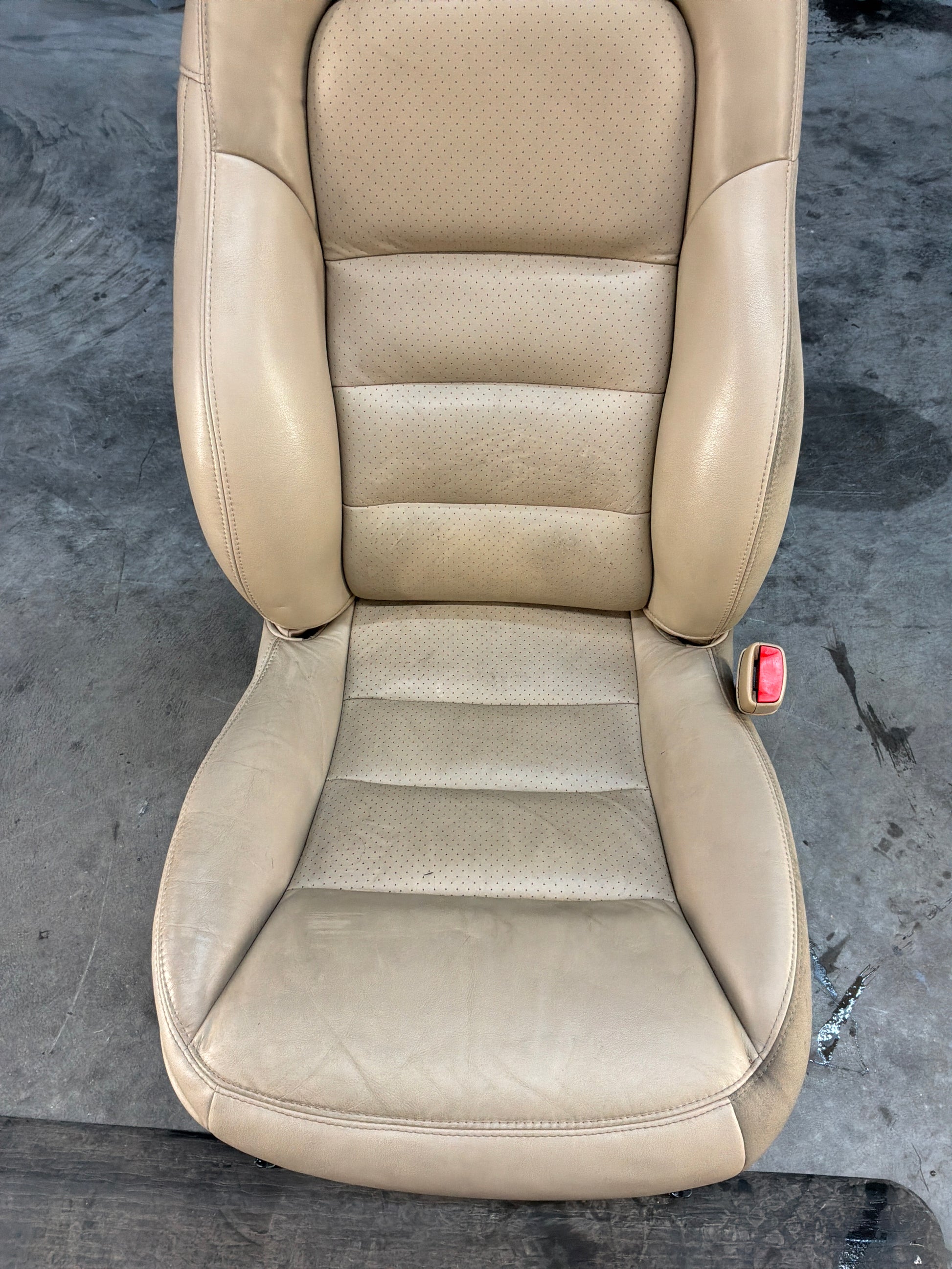 Seats - Day's Parts Yard