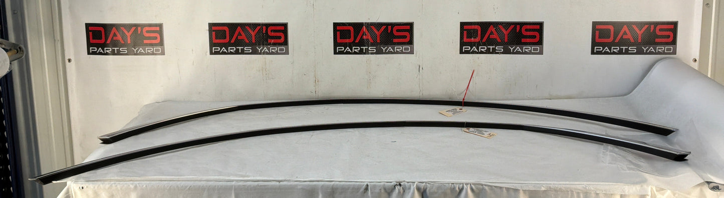 Roof top trim - Day's Parts Yard