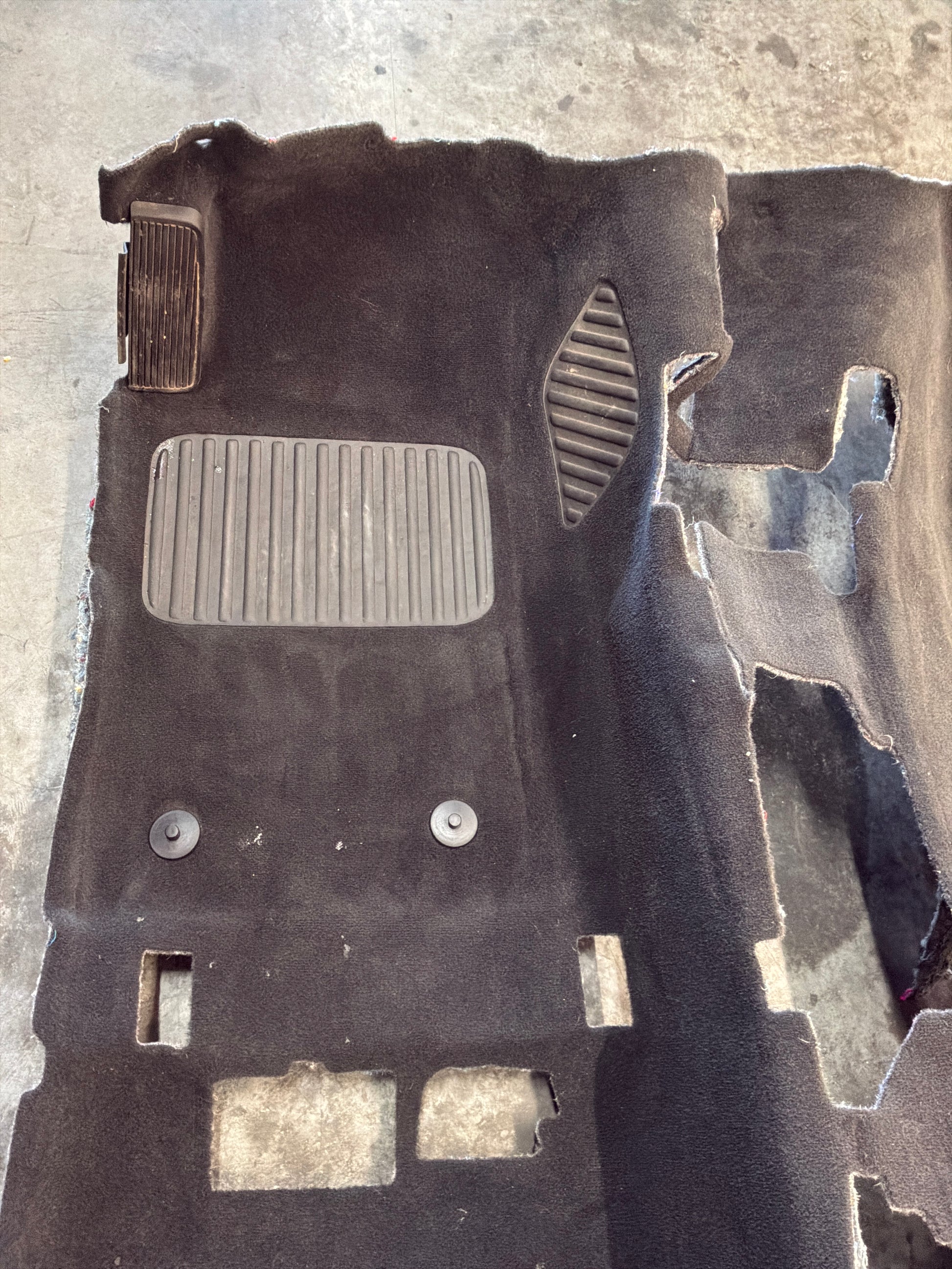 Complete carpet - Day's Parts Yard