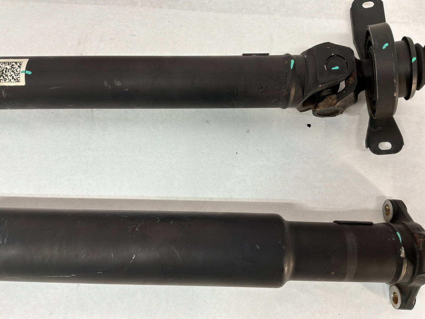2014 Chevy SS Sedan Automatic Driveshaft Drive Shaft Propeller OEM