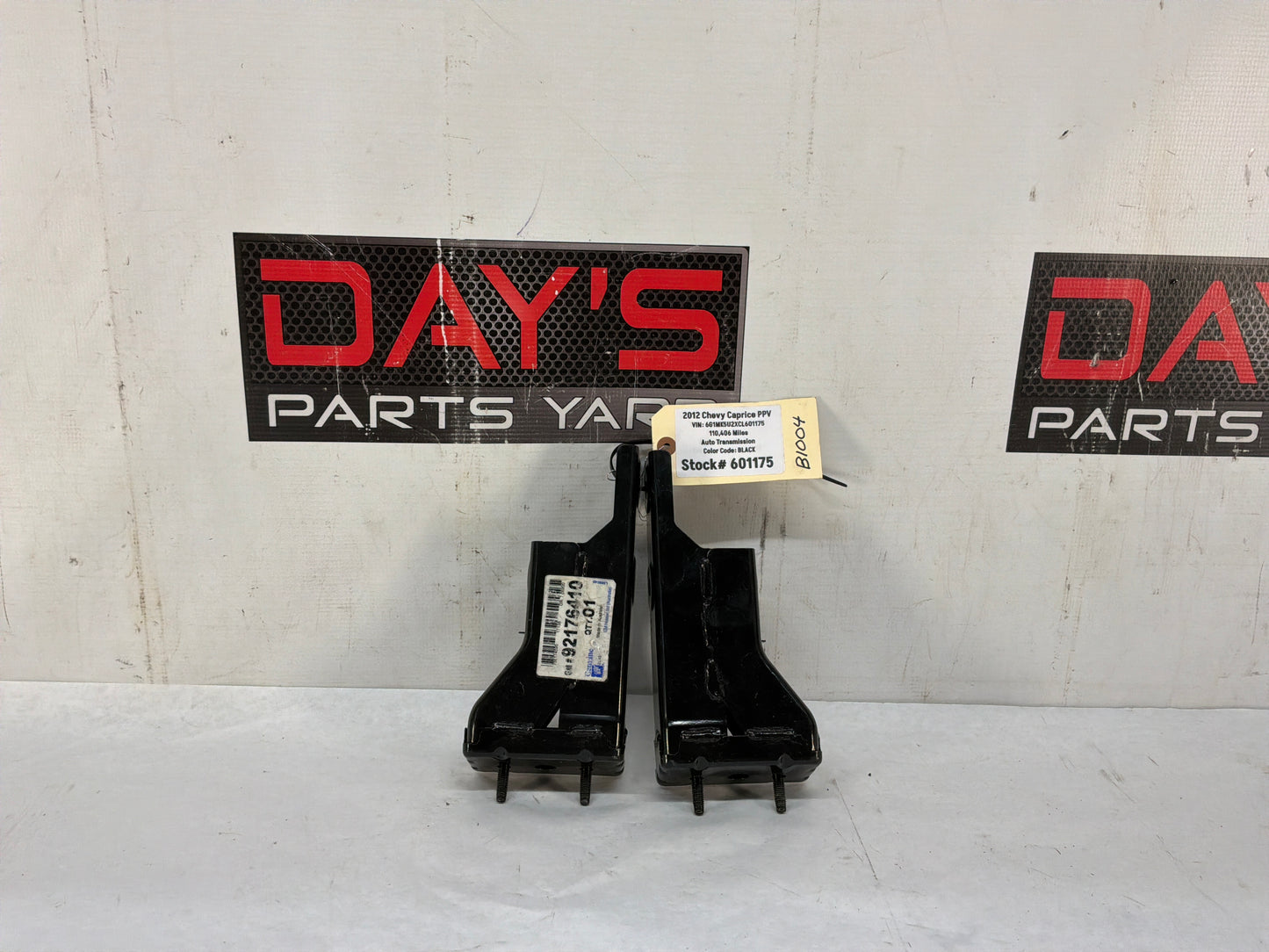 2012 Chevy Caprice PPV Rear Impact Bar Mounting Brackets Sleeves OEM - Day's Parts Yard