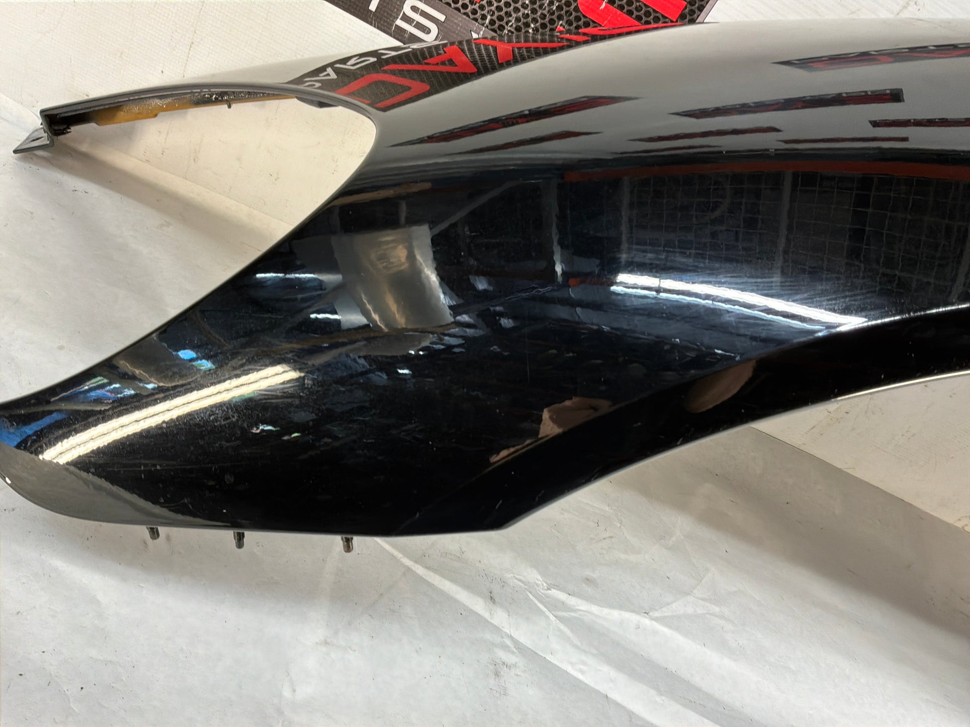 Lh front fender - Day's Parts Yard
