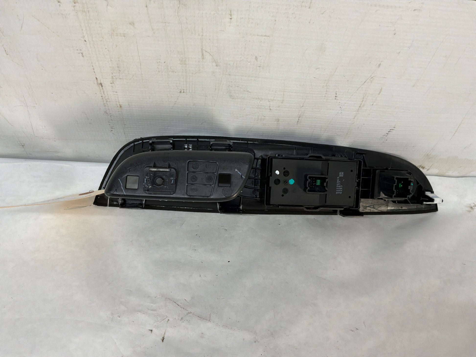 Lh door controls - Day's Parts Yard