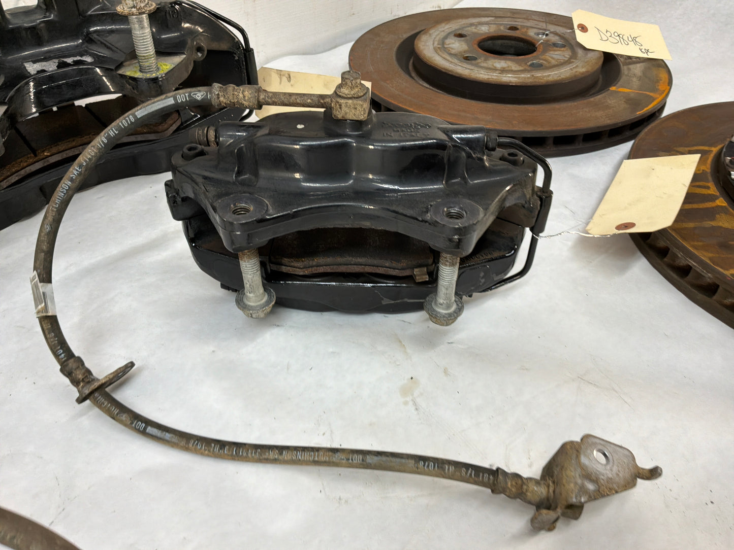 2014 Chevy Camaro ZL1 Brembo Brake Calipers & Rotors Front & Rear OEM