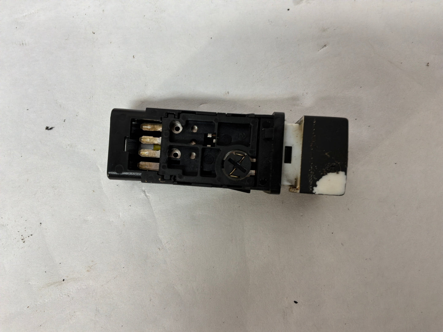 2004 Pontiac GTO Traction Control Switch w/ Bezel OEM