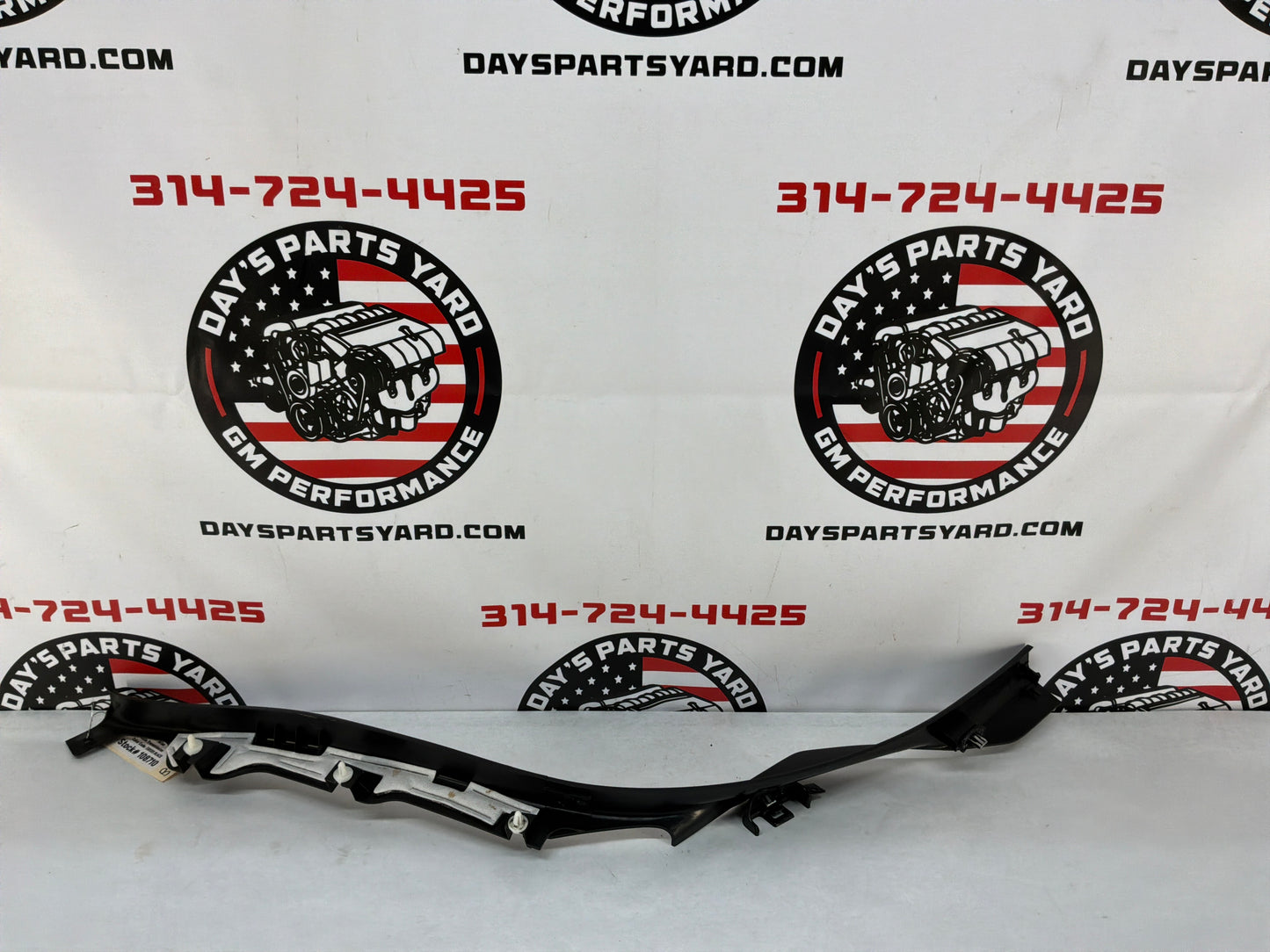 2016 Cadillac CTS-V RH Passenger Rear Sill Kick Plate Trim OEM