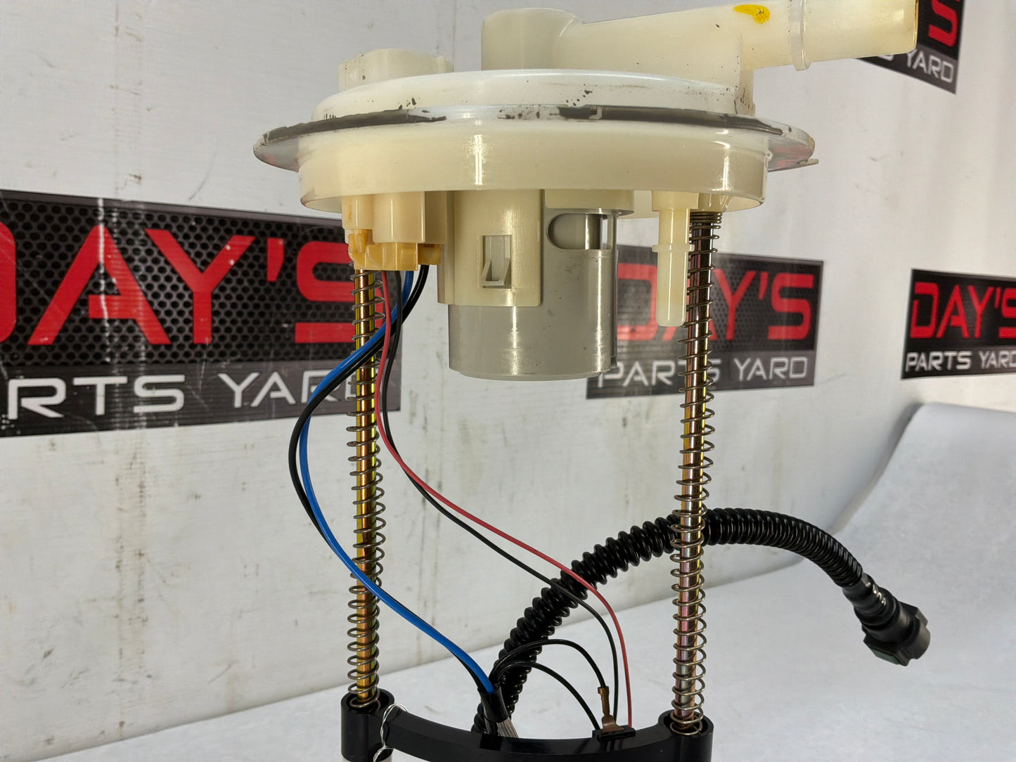 2006 Pontiac GTO Fuel Pump Level Sending Unit OEM