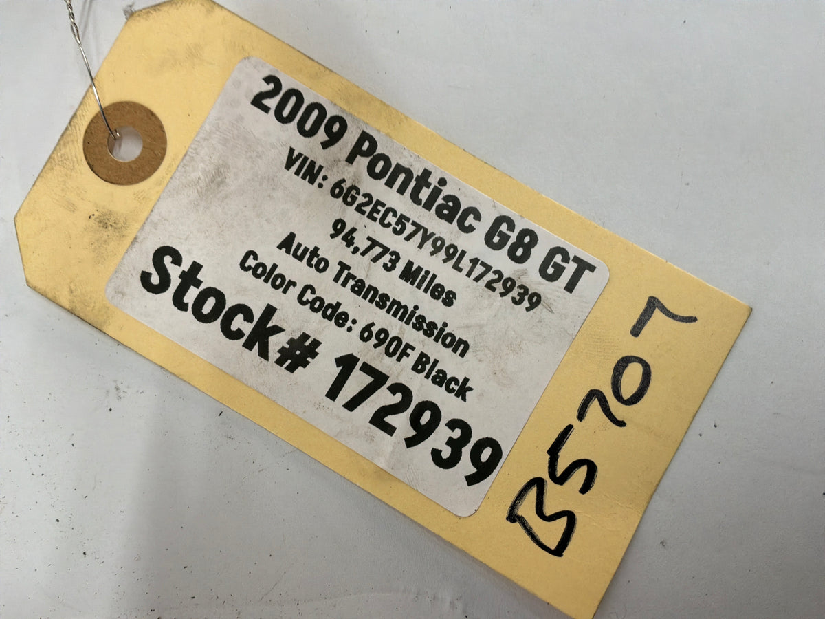 2009 Pontiac G8 GT RH Passenger Side Marker Light OEM - Day's Parts Yard
