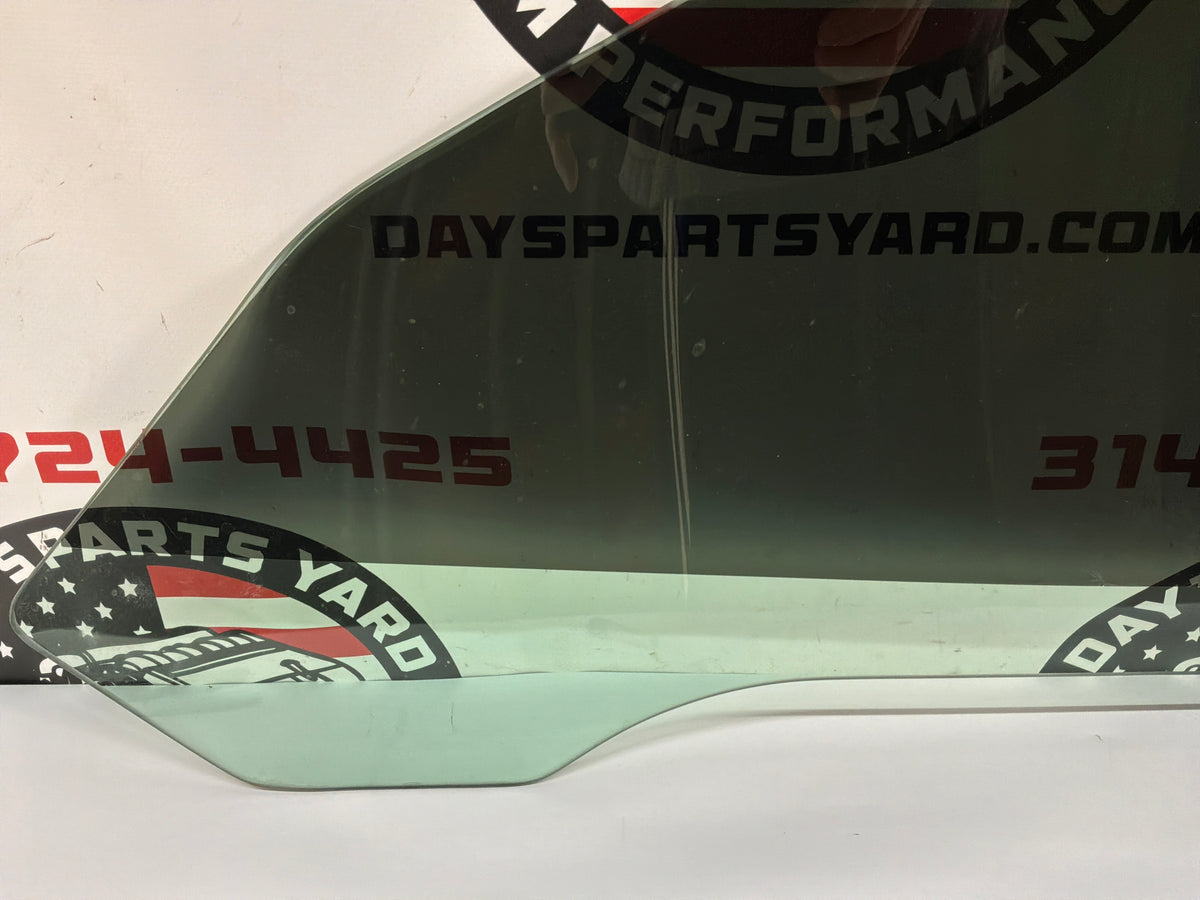 2002 Chevy C5 Corvette RH Passenger Front Door Window Glass OEM