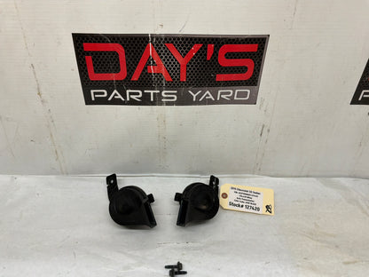 2015 Chevy SS Sedan High & Low Horns w/ Brackets OEM