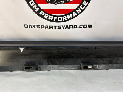 2014 Chevy Camaro SS RH Passenger Rocker Molding Side Skirt Panel OEM