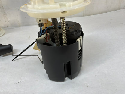 2008 Pontiac G8 GT Gas Fuel Pump Level Sending Unit Assembly OEM