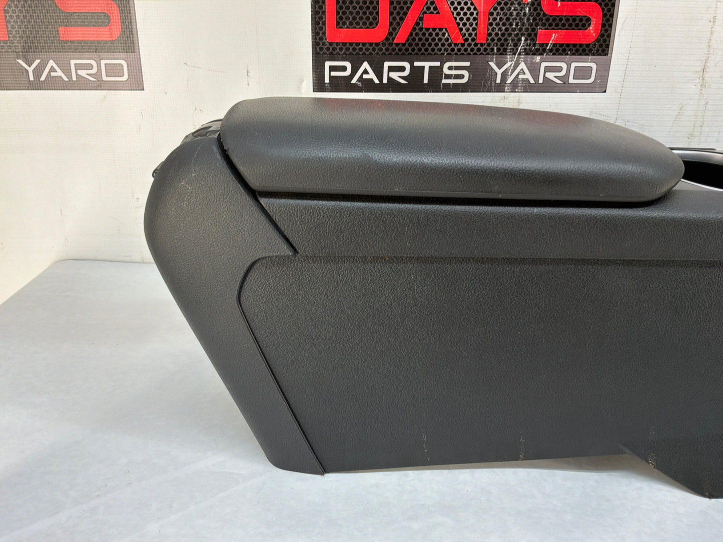 2008 Pontiac G8 GT Complete Center Console w/ Shifter Assembly OEM