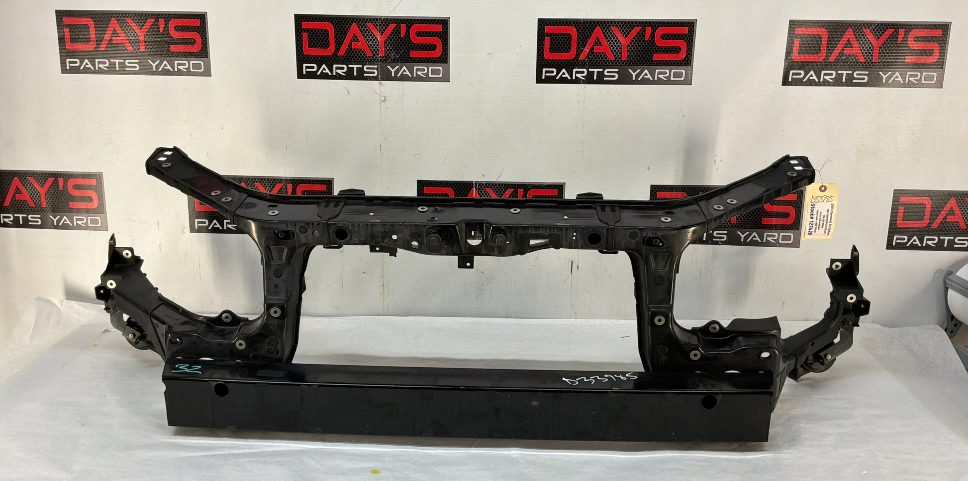 Radiator core support - Day's Parts Yard