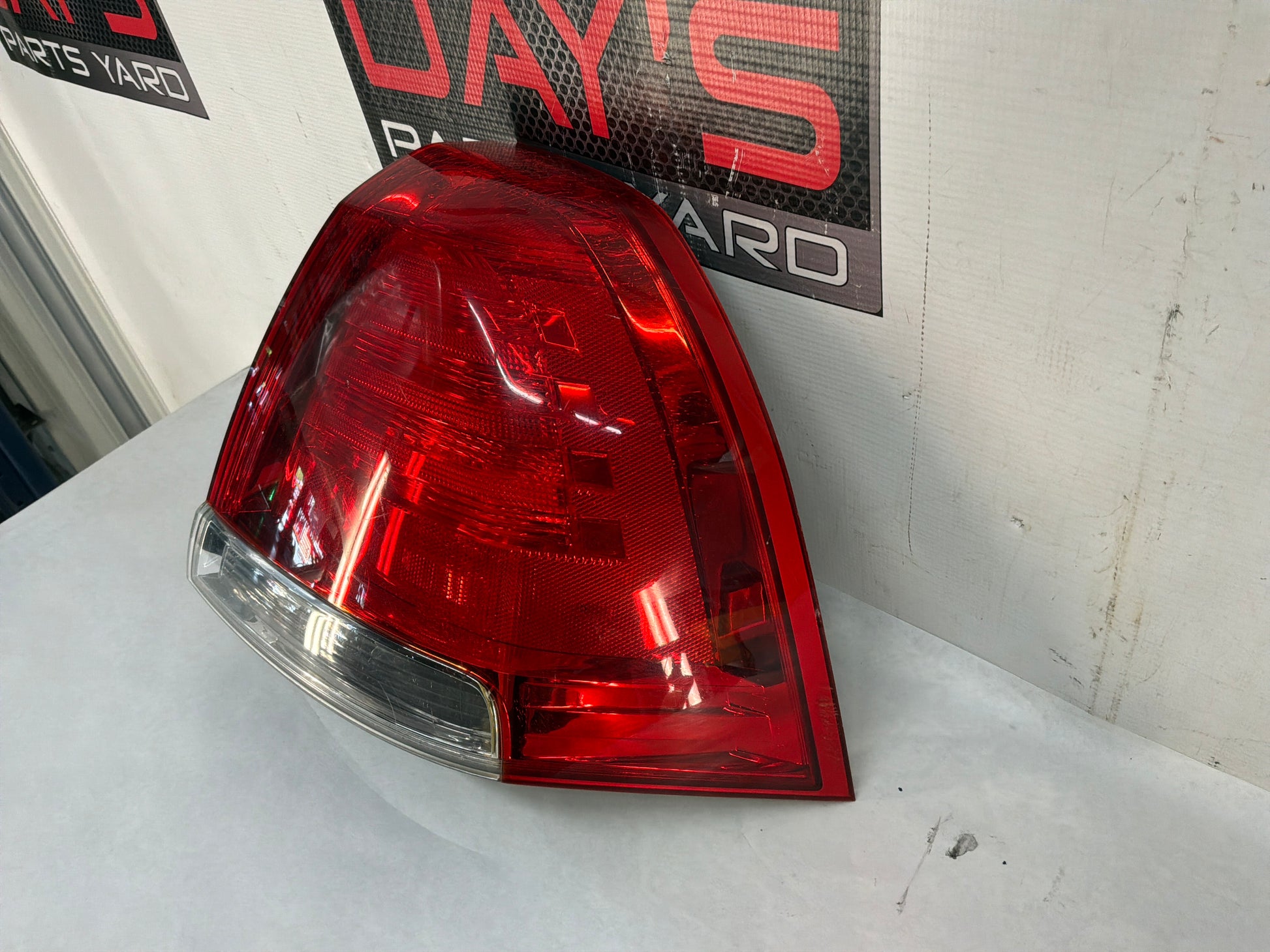 Rh taillight - Day's Parts Yard