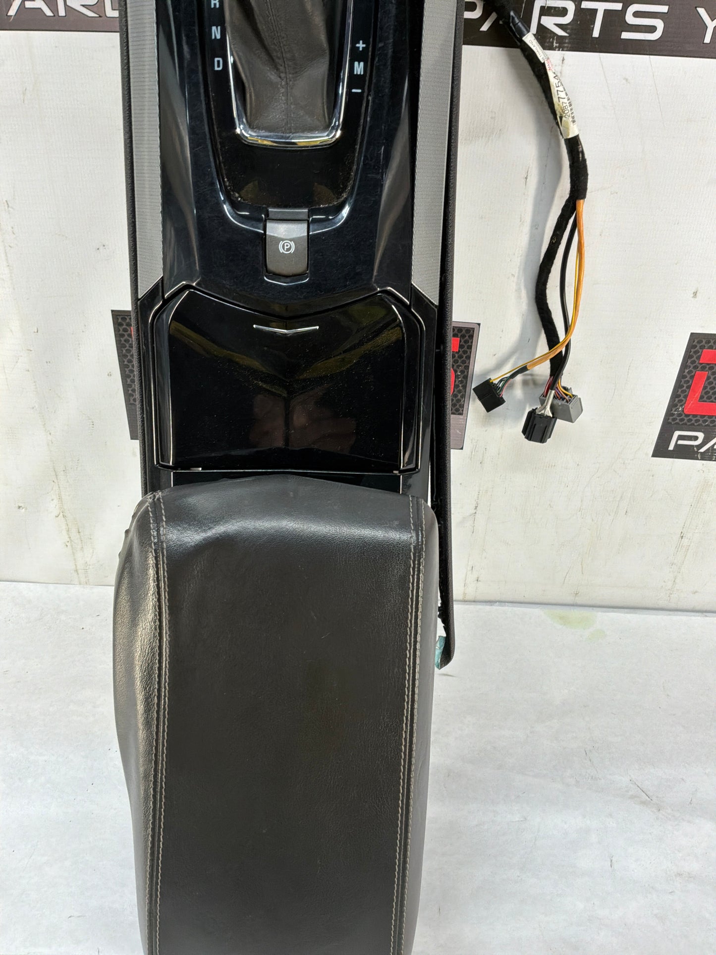 Center console - Day's Parts Yard