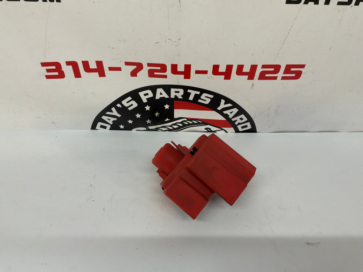 2014 Chevy Sedan SS Positive Battery Jump Start Positive Post Terminal Fuse Cover OEM