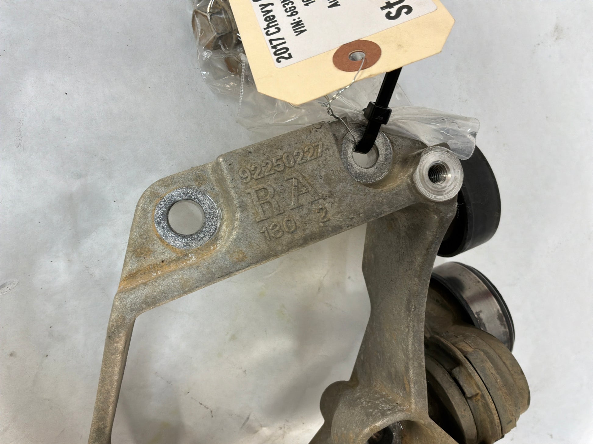 Ac bracket - Day's Parts Yard