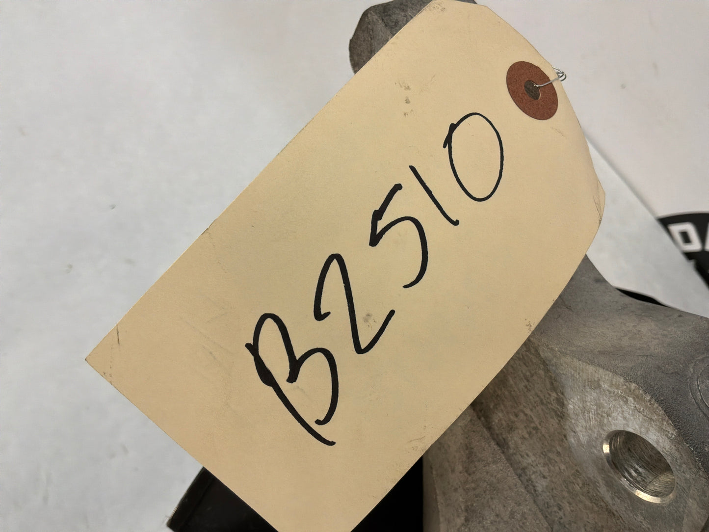 2014 Chevy Camaro SS LH Driver Front Suspension Spindle Knuckle Hub Assembly OEM