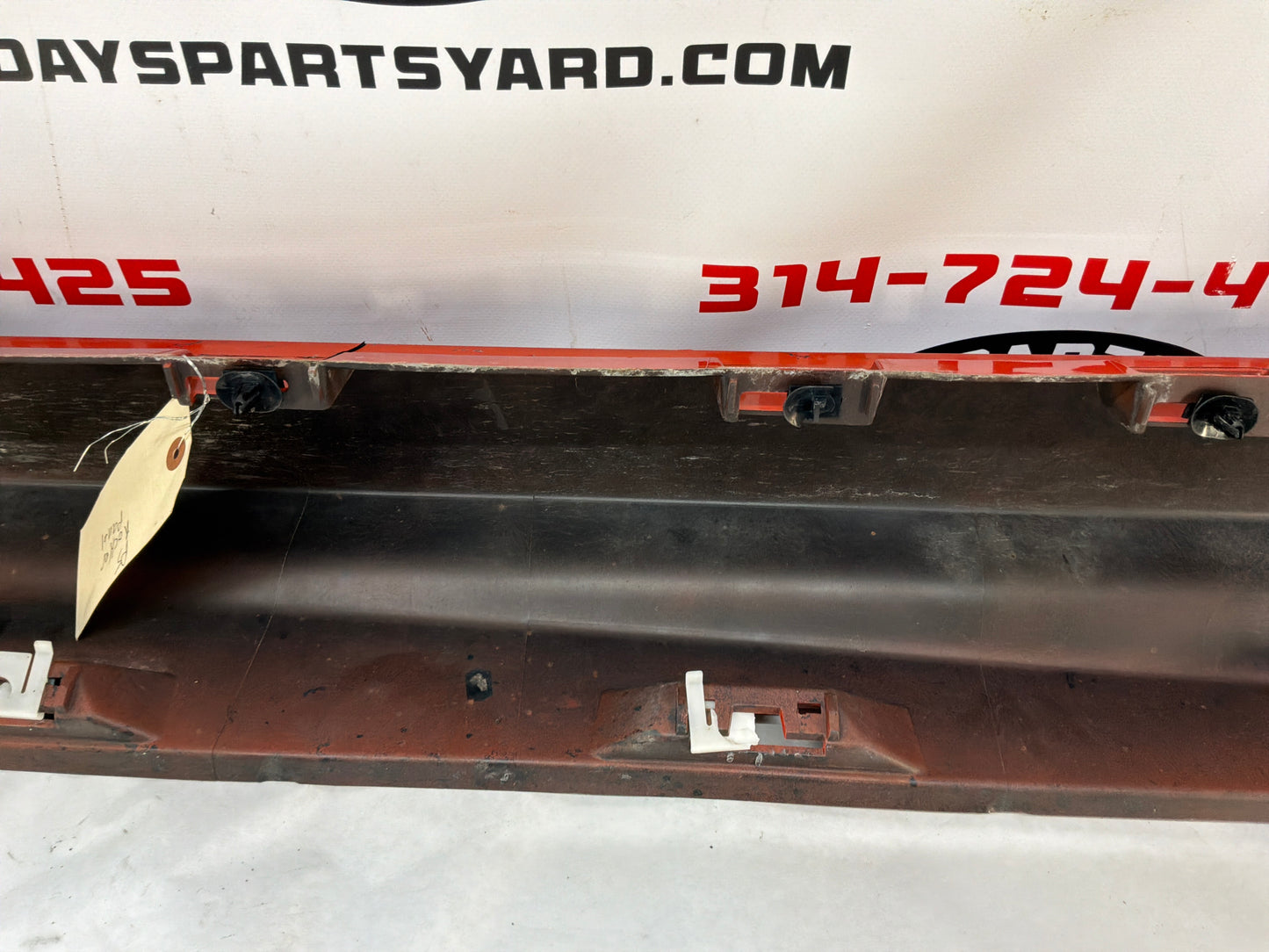 2008 Pontiac G8 Base RH Passenger Rocker Molding Side Skirt Panel Trim Orange OEM