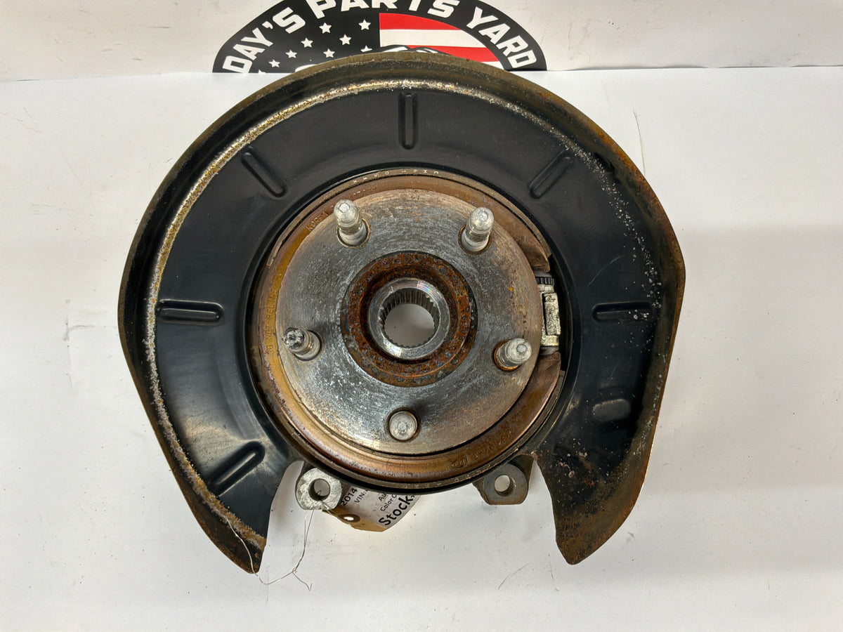 2014 Chevy SS Sedan RH Passenger Rear Suspension Spindle Hub Knuckle Wheel Bearing OEM