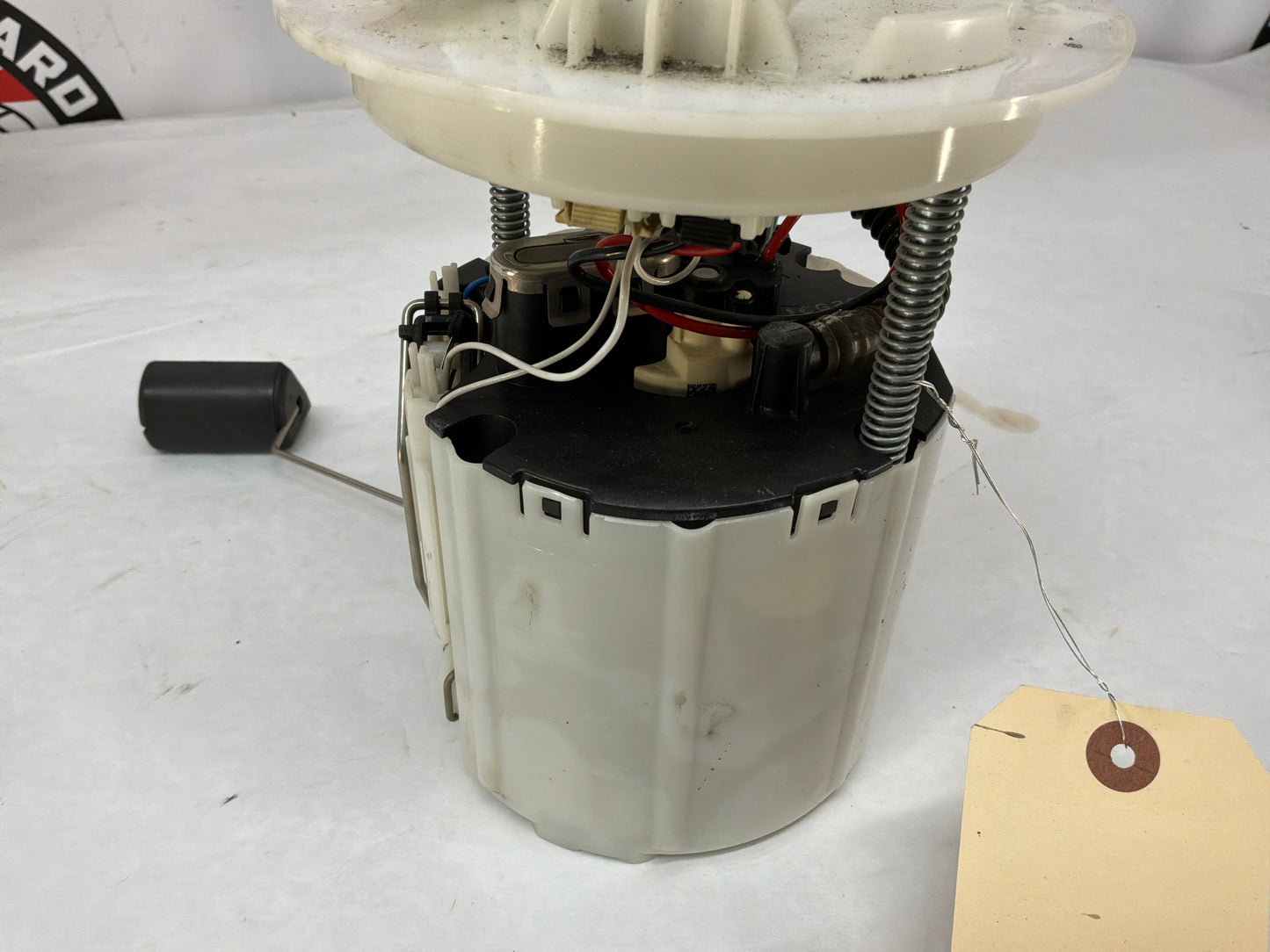 2017 Chevy SS Sedan Fuel Pump & Lever Sending Unit Assembly OEM