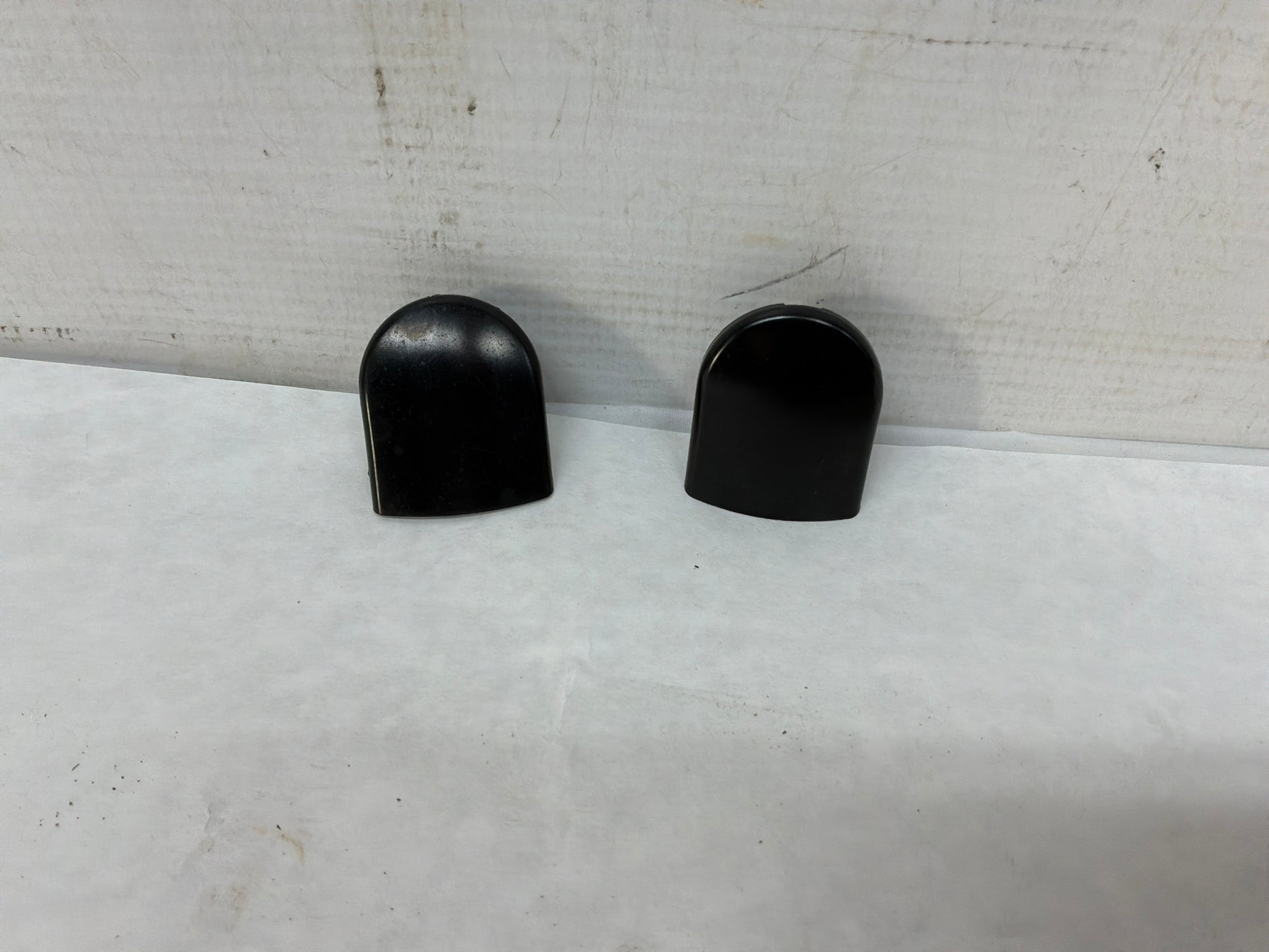 Wiper arm bolt covers - Day's Parts Yard
